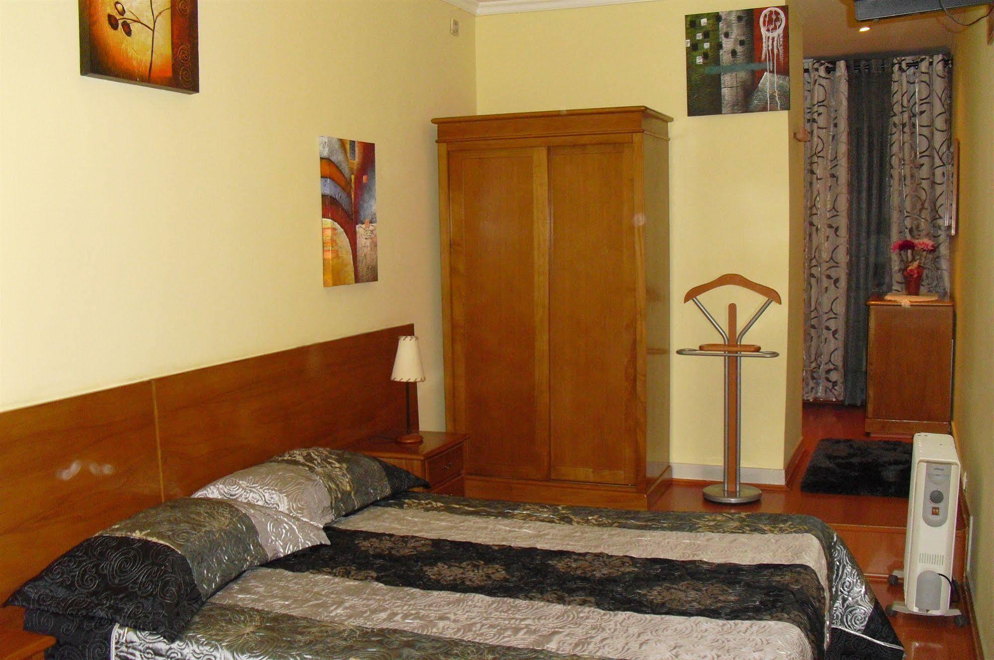 Residencial Sol Da Nave Hotel Porto Eksteriør billede